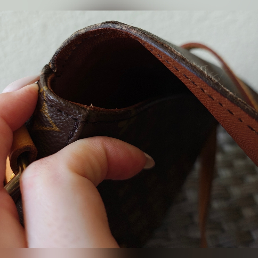 Louis Vuitton Monogram Brown & Tan Crossbody Saddle Bag - Picture 15 of 16